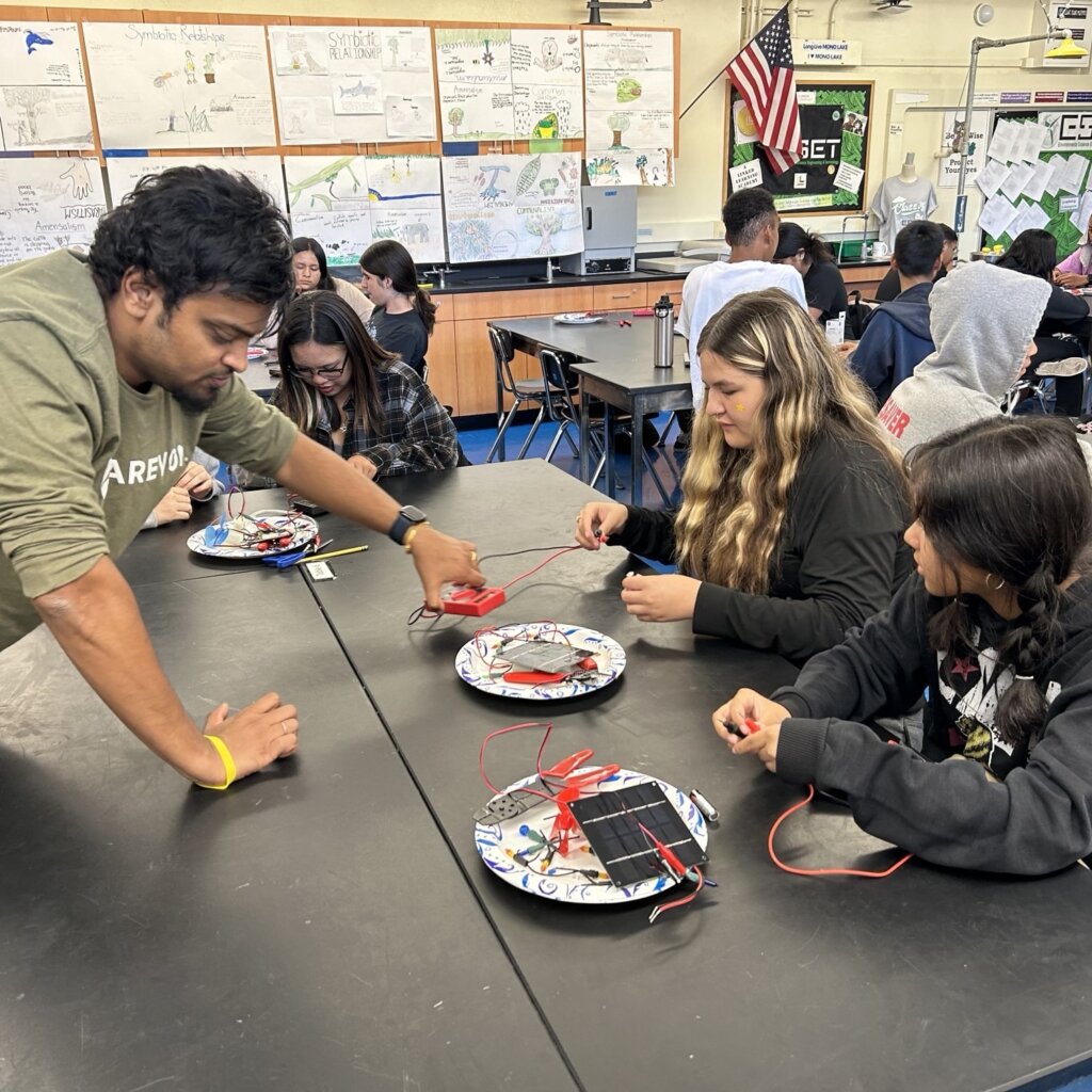Volunteered at the Renewable Education Days event
